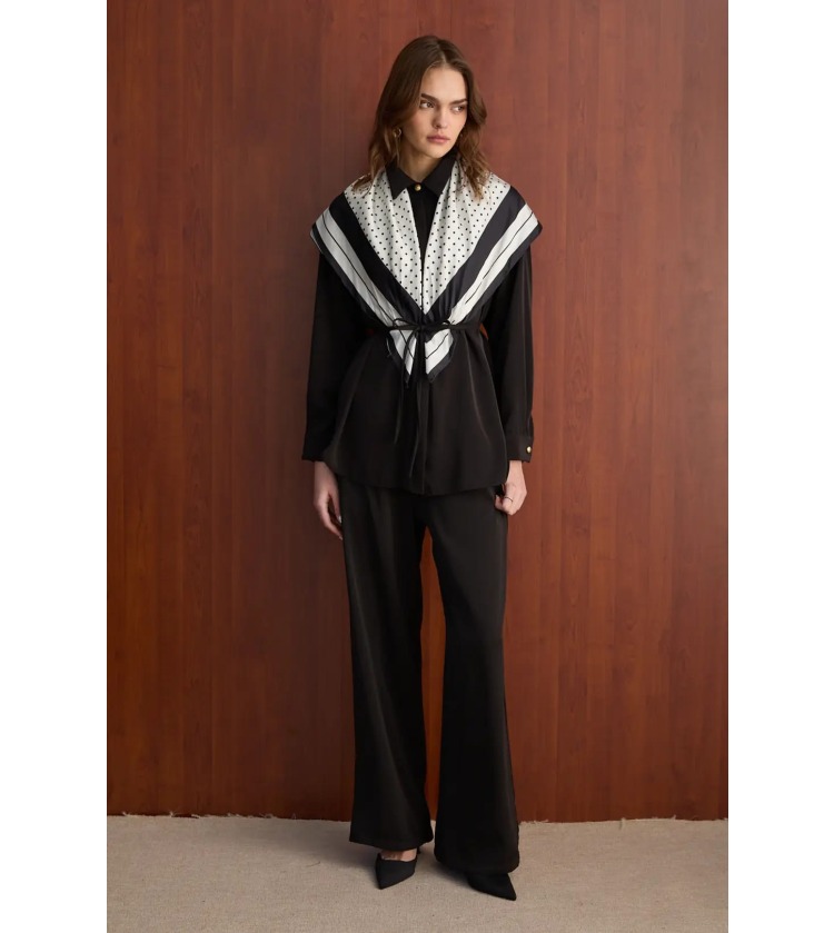 Eşarp Gömlekli Takım